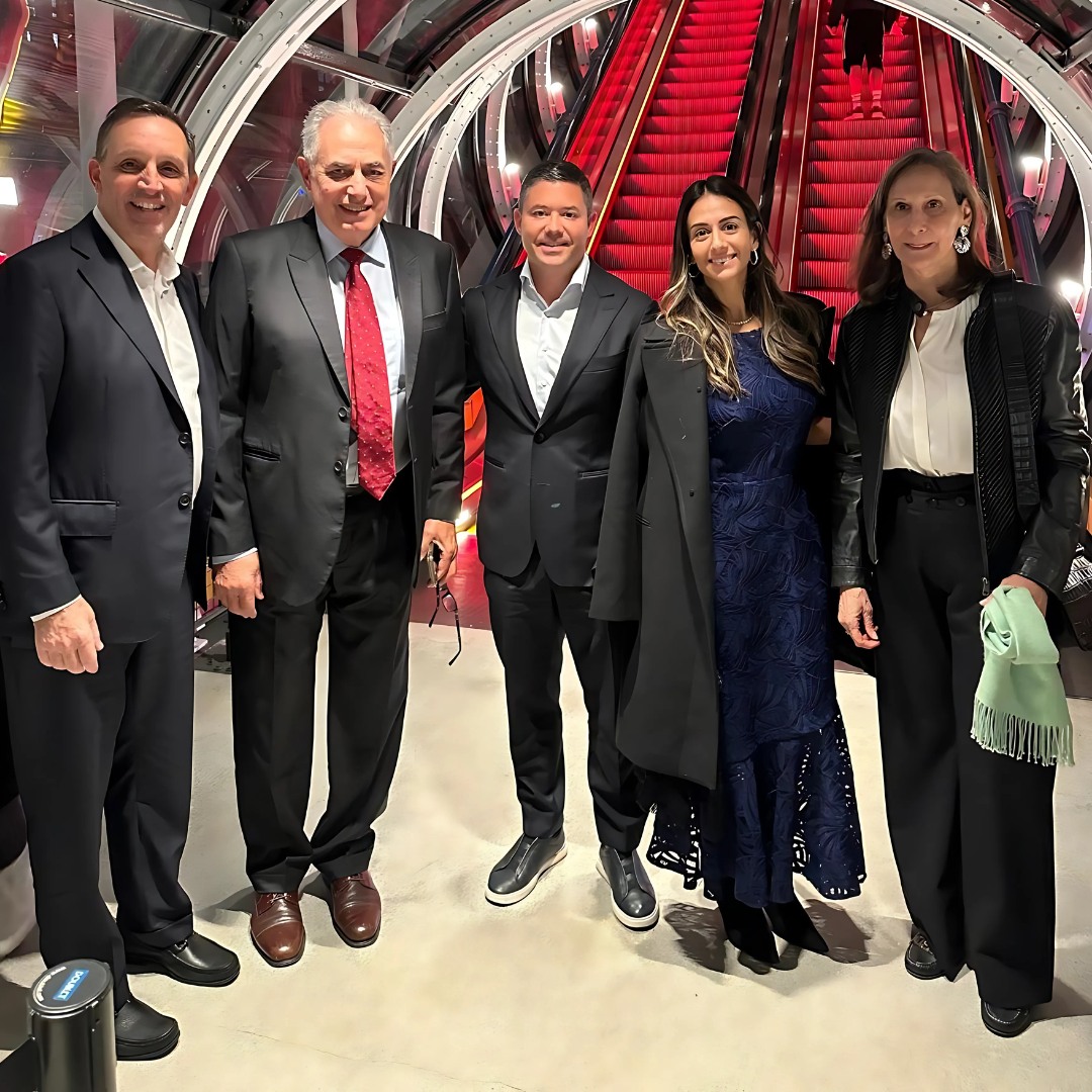 Julia Queiroz Primo no I Fórum Esfera Internacional, em Paris